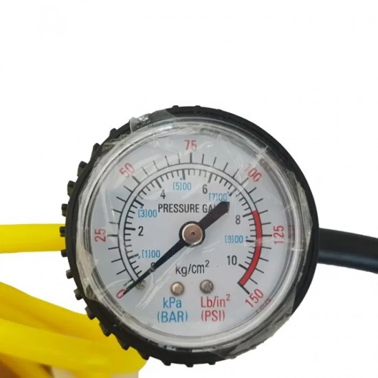 Компресор с манометър 12V Компресор с манометър 12V